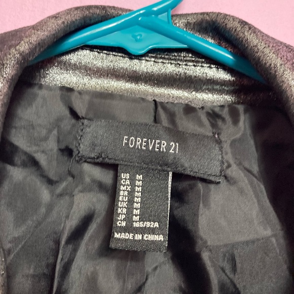 Forever 21 Silver Metallic Motorcycle Jacket Graphic Back Size Medium - Picture 3 of 3